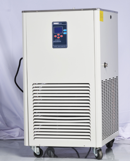 上海低温冷却液循环泵在实验室用时要注意什么？