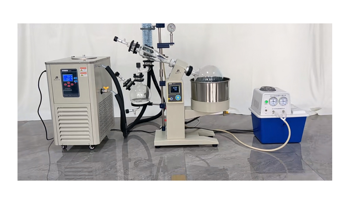 低温冷却液循环泵载冷剂什么时候更换好？