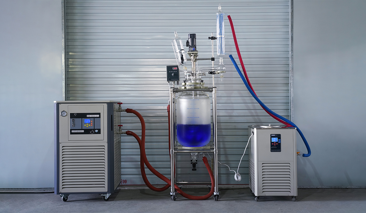 如何正确判断高低温一体机压缩机制冷剂是否合适？